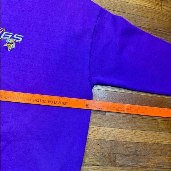 Vintage Minnesota Vikings Sweatshirt - Picture 6 of 7